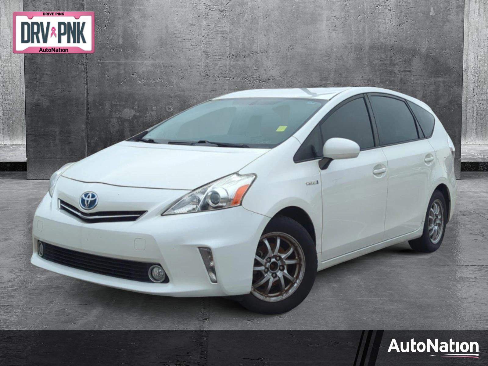 2013 Toyota Prius v Vehicle Photo in Memphis, TN 38125