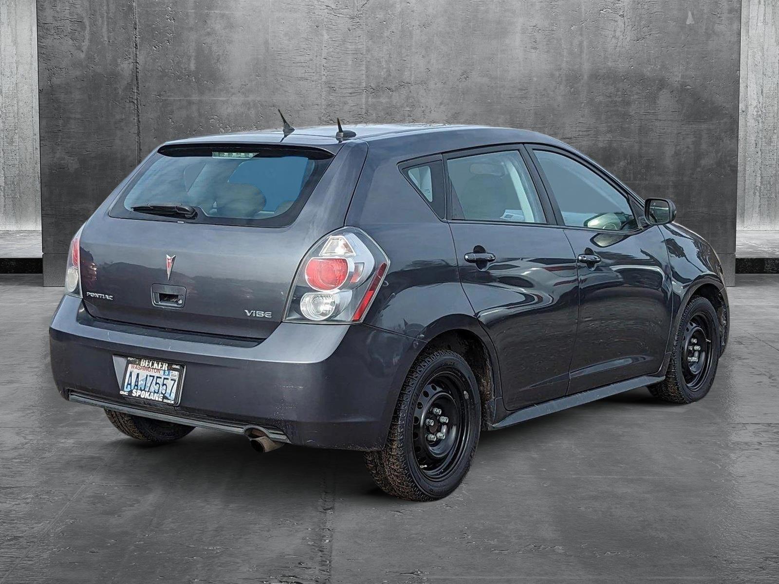 2009 Pontiac Vibe Vehicle Photo in Spokane Valley, WA 99212