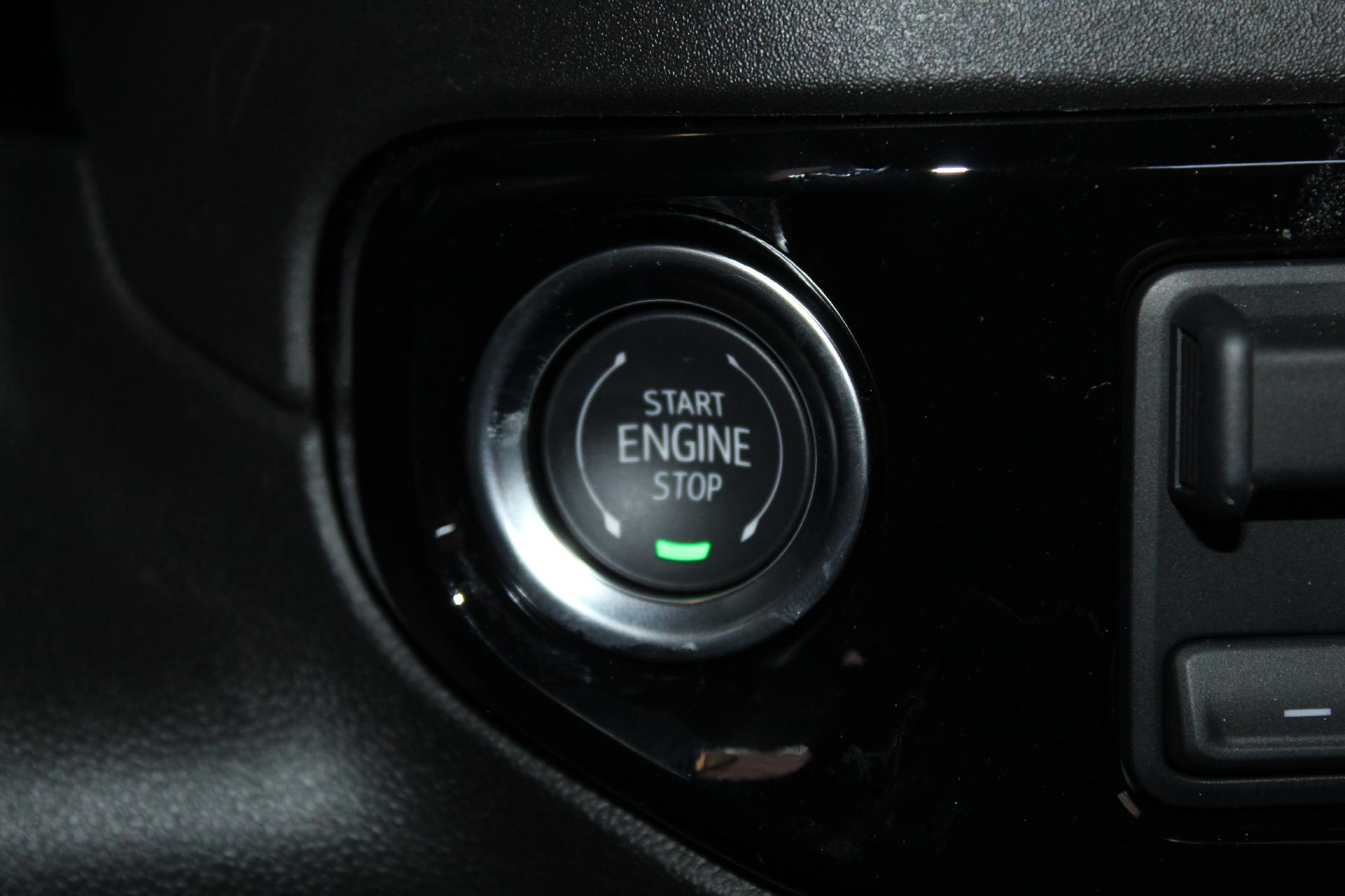 2025 Chevrolet Silverado 2500 HD Vehicle Photo in NORTHAMPTON, MA 01060-1120