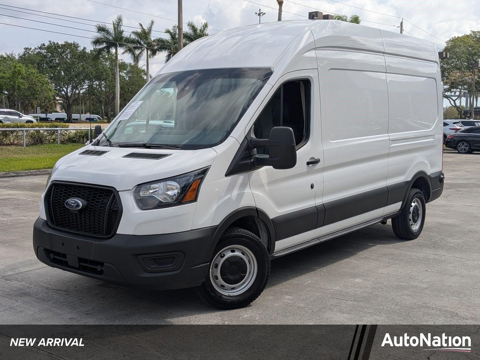 2024 Ford Transit Cargo Van Vehicle Photo in PEMBROKE PINES, FL 33024-6534
