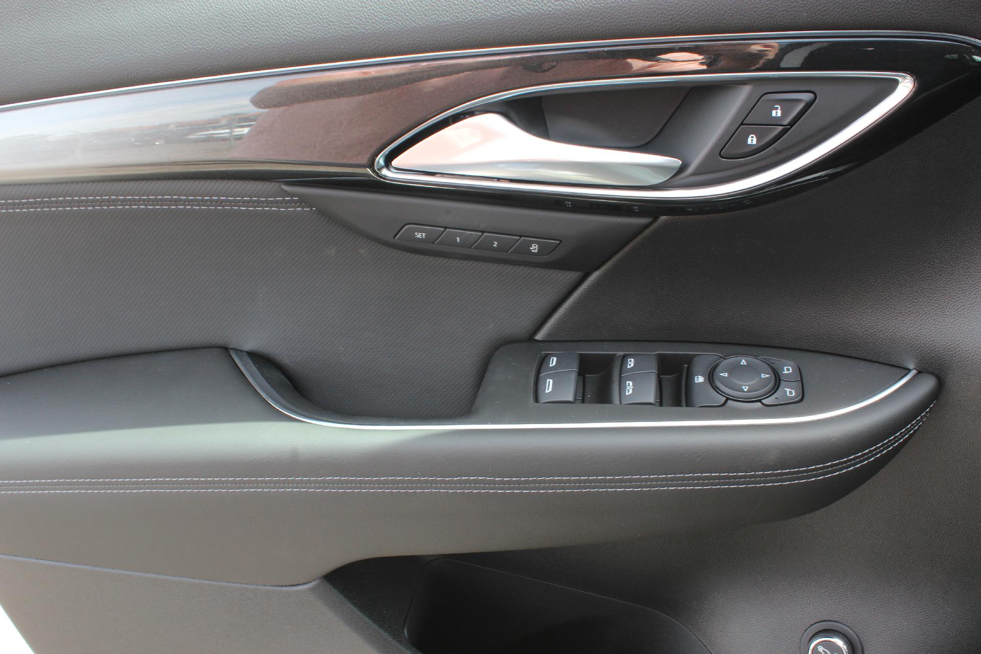 2025 Buick Envision Vehicle Photo in AURORA, CO 80012-4011