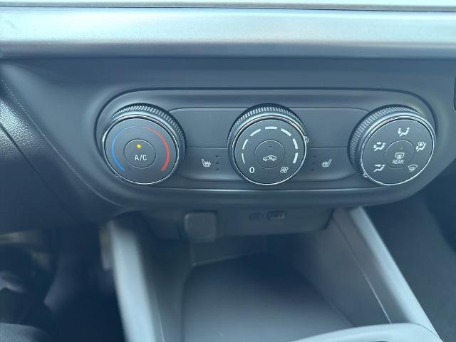 2025 Chevrolet Trax Vehicle Photo in MARION, NC 28752-6372