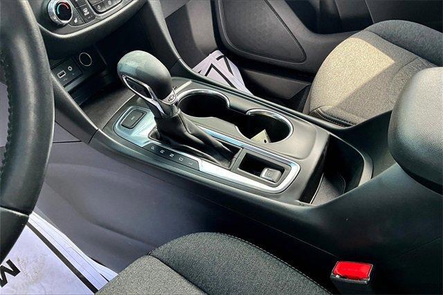 2022 Chevrolet Equinox Vehicle Photo in TOPEKA, KS 66609-0000