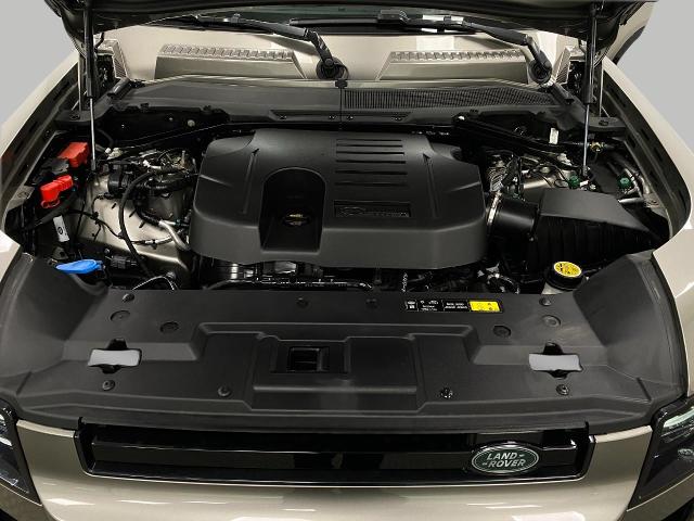 2023 Defender Vehicle Photo in Appleton, WI 54913