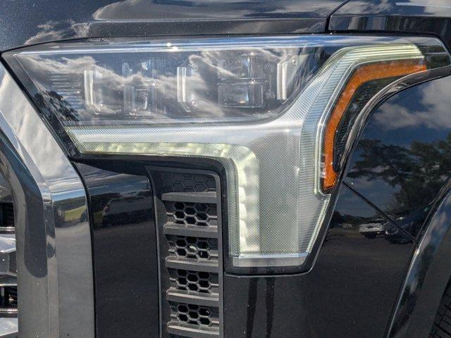 2022 Toyota Tundra 4WD Vehicle Photo in BRUNSWICK, GA 31525-1881