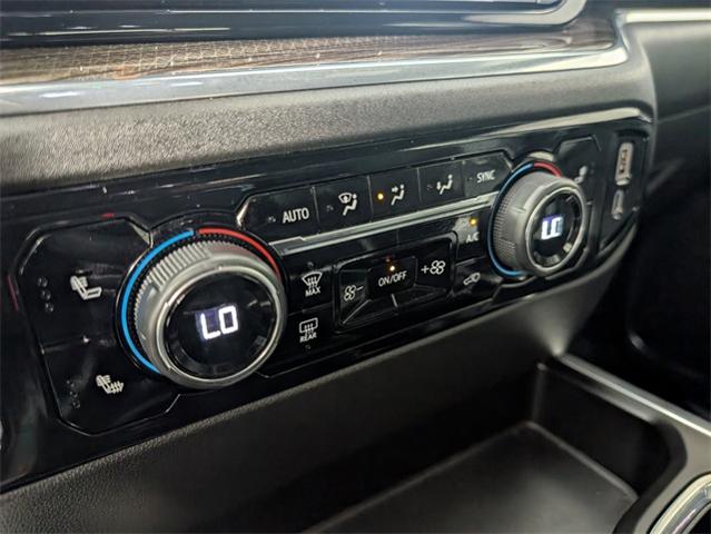 2023 Chevrolet Silverado 1500 Vehicle Photo in ENGLEWOOD, CO 80113-6708
