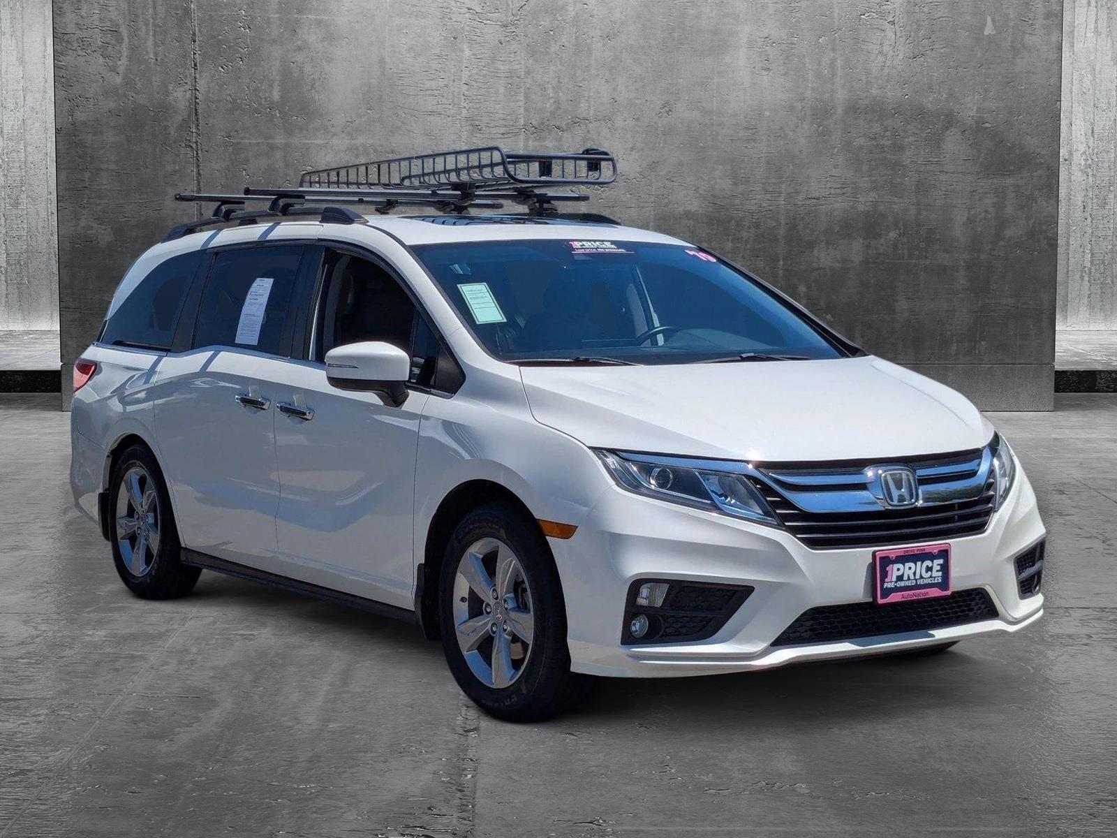 2019 Honda Odyssey Vehicle Photo in Valencia, CA 91355