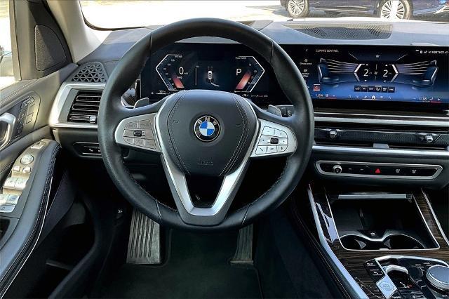 2024 BMW X7 xDrive40i Vehicle Photo in San Antonio, TX 78230