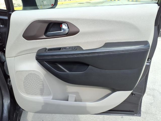 2022 Chrysler Voyager Vehicle Photo in Tampa, FL 33612