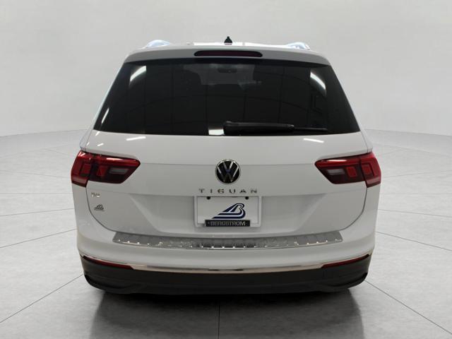 2022 Volkswagen Tiguan Vehicle Photo in Green Bay, WI 54304
