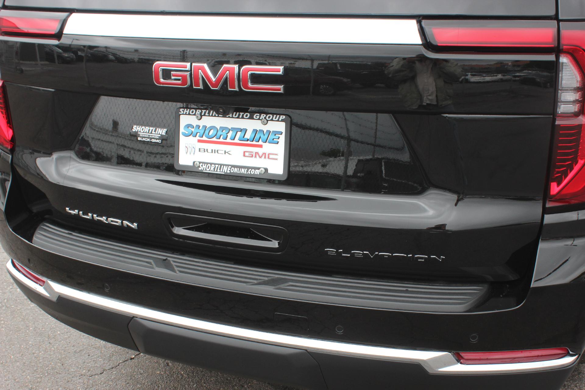 2025 GMC Yukon Vehicle Photo in AURORA, CO 80012-4011
