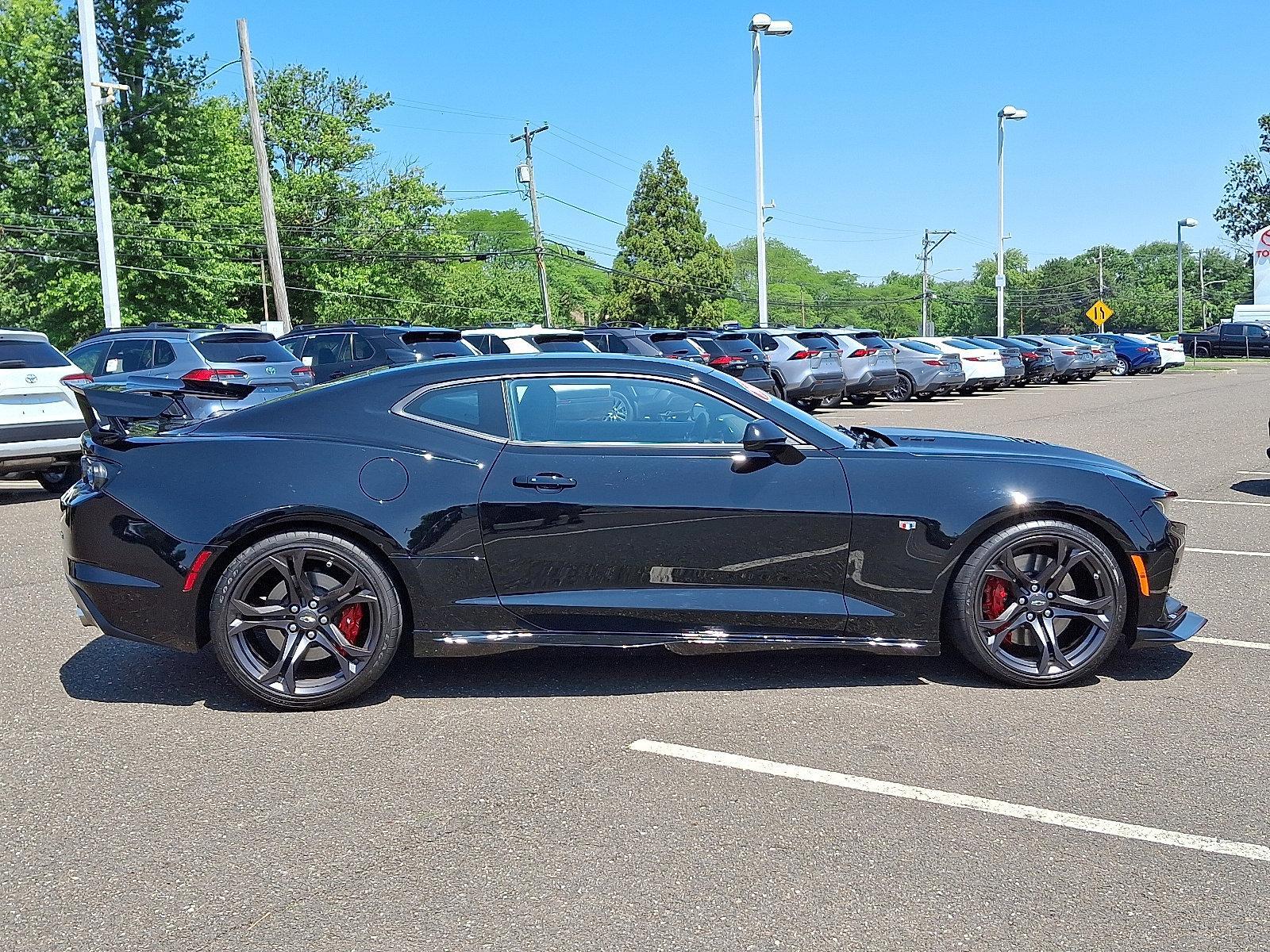 2021 Chevrolet Camaro Vehicle Photo in Trevose, PA 19053