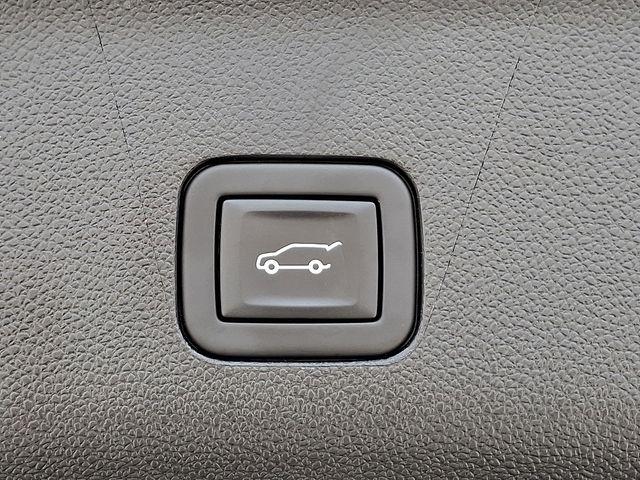 2023 GMC Yukon Vehicle Photo in DANBURY, CT 06810-5034