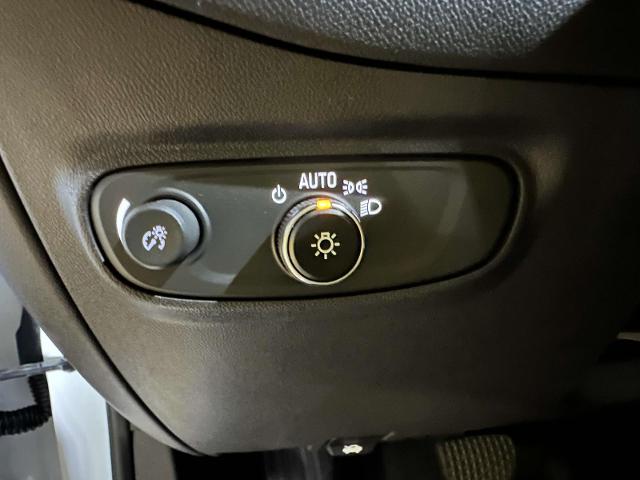 2022 Chevrolet Equinox Vehicle Photo in Roslyn, NY 11576