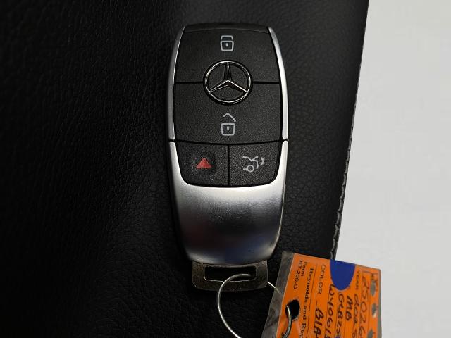 2025 Mercedes-Benz GLB Vehicle Photo in Appleton, WI 54913