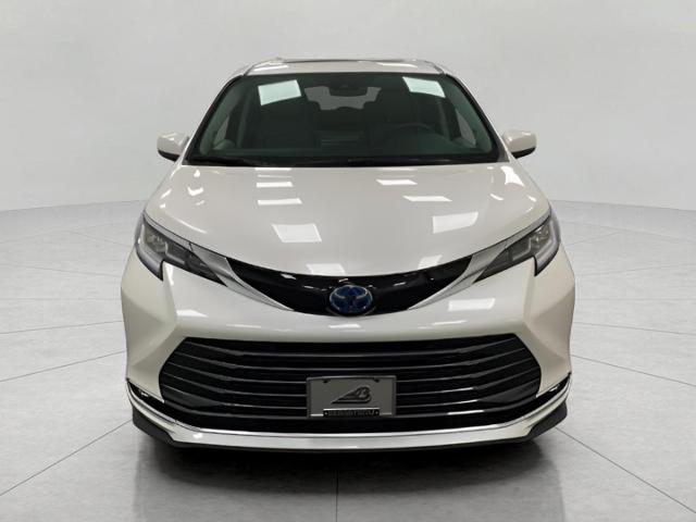 2021 Toyota Sienna Vehicle Photo in Appleton, WI 54913