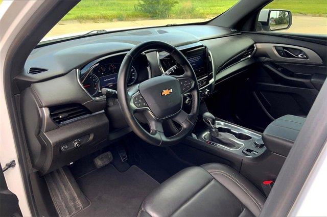 2023 Chevrolet Traverse Vehicle Photo in TOPEKA, KS 66609-0000