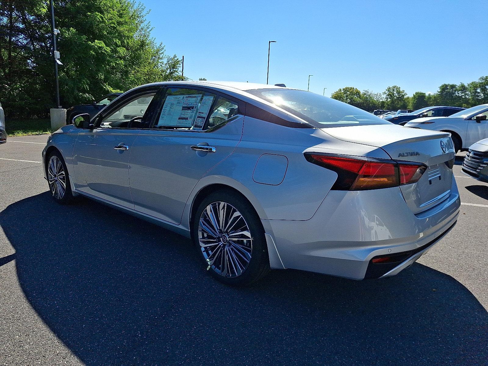 2025 Nissan Altima Vehicle Photo in Mechanicsburg, PA 17050-2306
