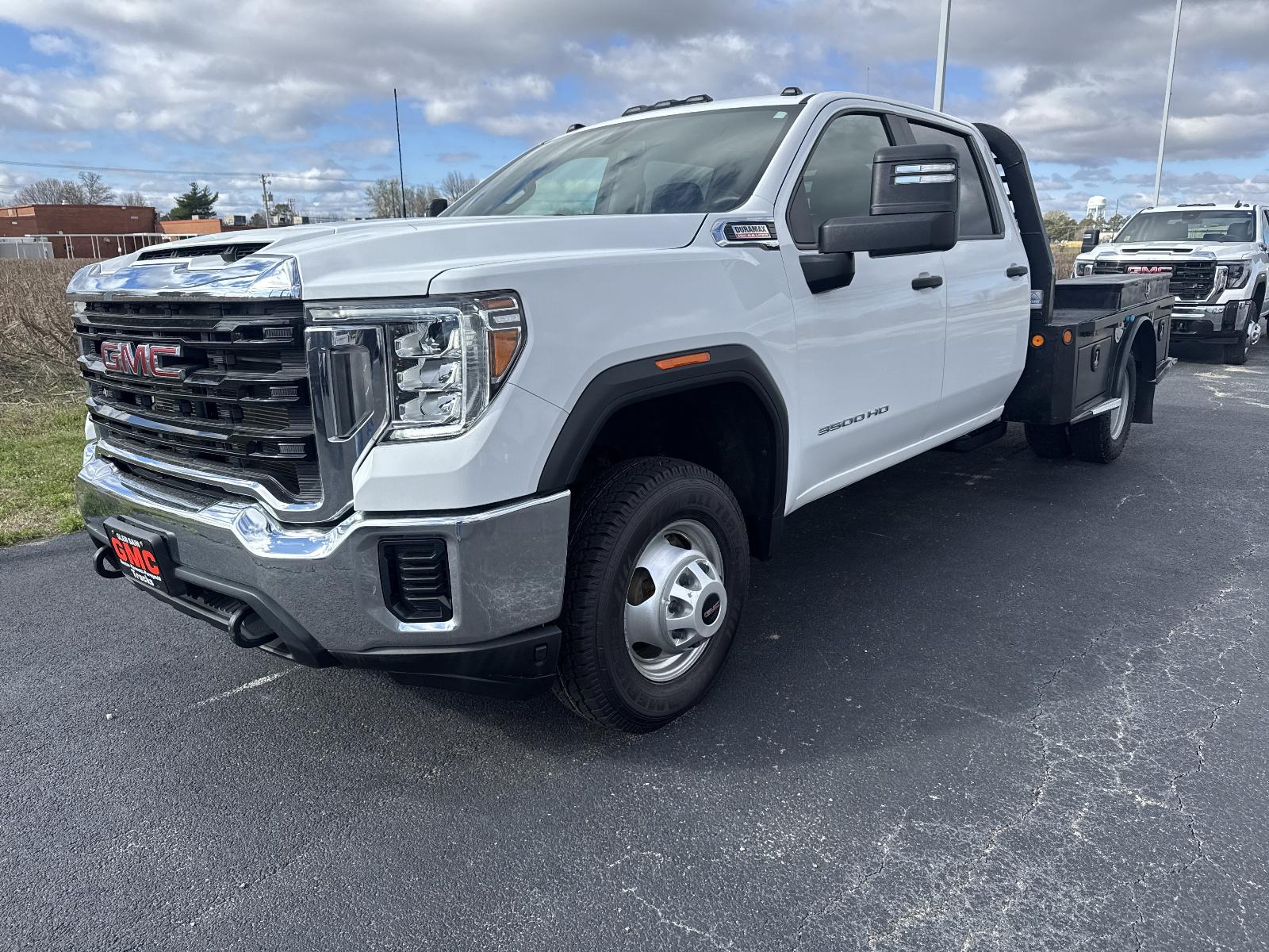 2022 GMC Sierra 3500HD Chassis Pro Crew Cab 4WD