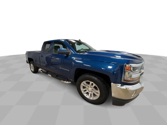 Used 2018 Chevrolet Silverado 1500 LT with VIN 1GCVKREH9JZ184614 for sale in Platteville, WI