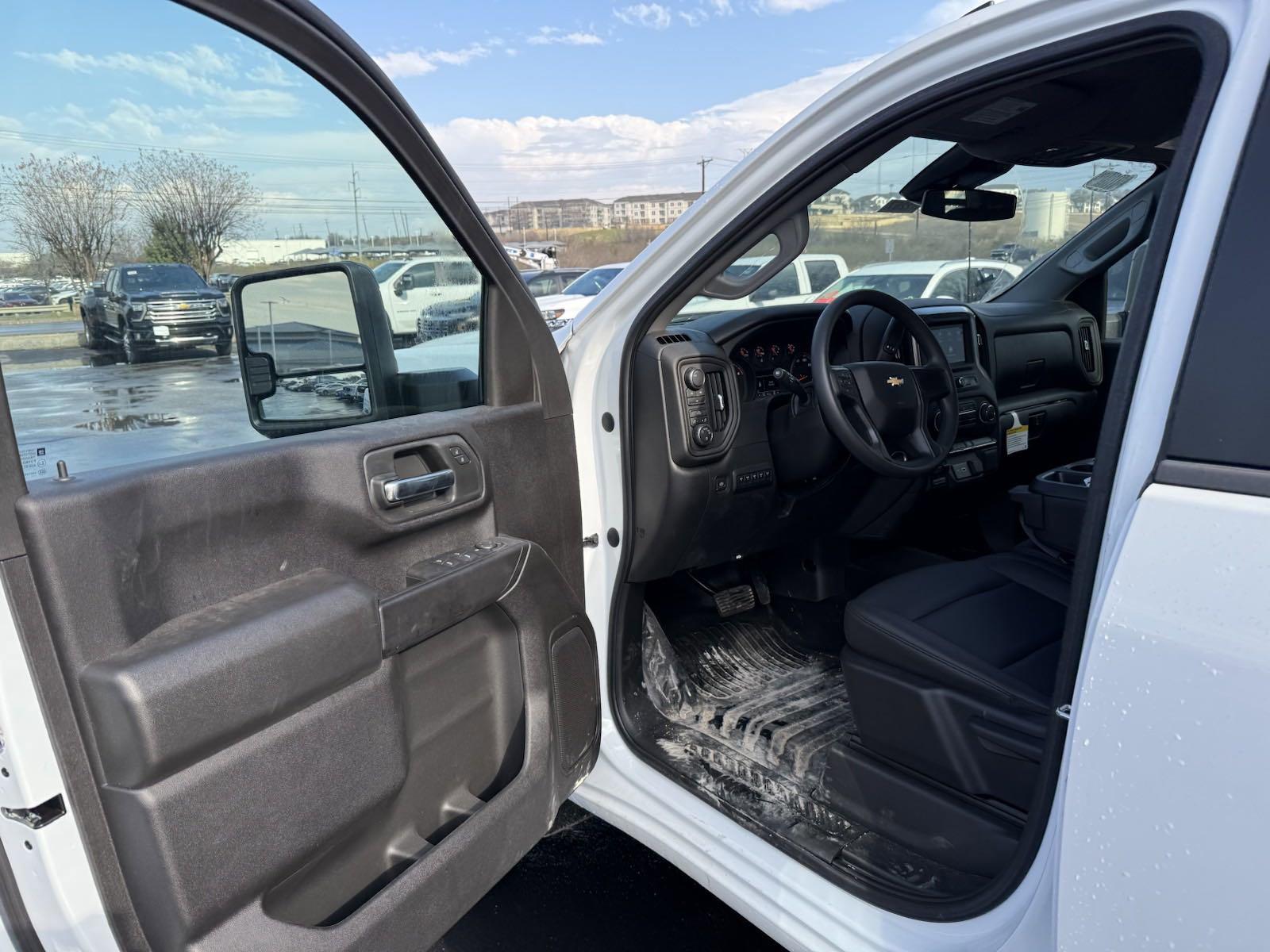 2024 Chevrolet Silverado 3500 HD Vehicle Photo in GEORGETOWN, TX 78626-7508