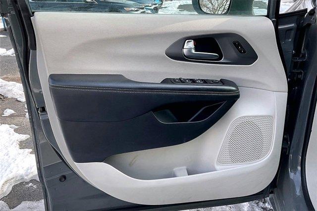 2022 Chrysler Pacifica Vehicle Photo in INDEPENDENCE, MO 64055-1314