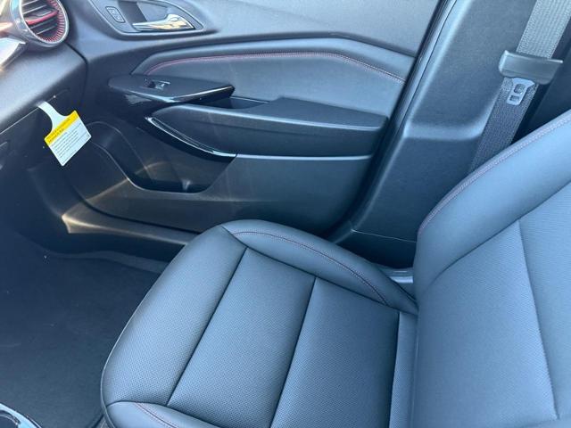 2025 Chevrolet Trax Vehicle Photo in COLUMBIA, MO 65203-3903