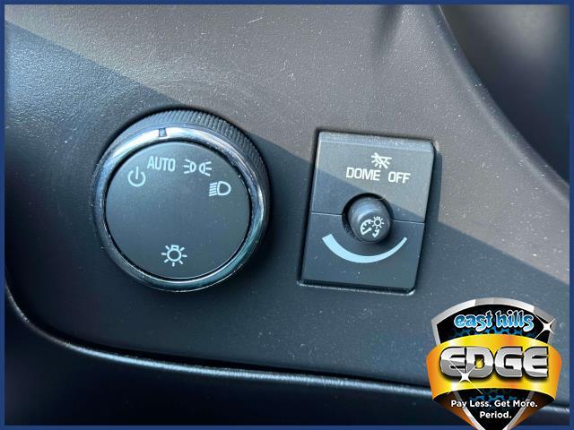 2022 GMC Savana Cargo Van Vehicle Photo in Roslyn, NY 11576