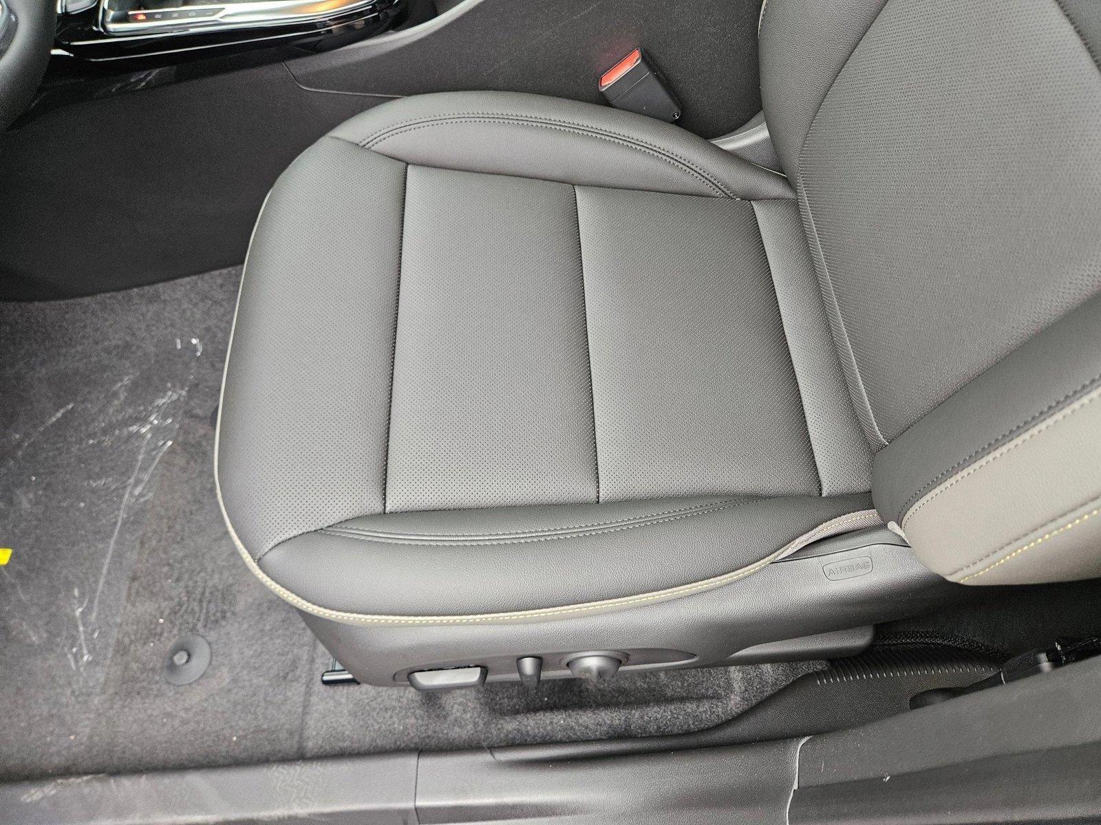 2025 Chevrolet Trax Vehicle Photo in NORTH RICHLAND HILLS, TX 76180-7199