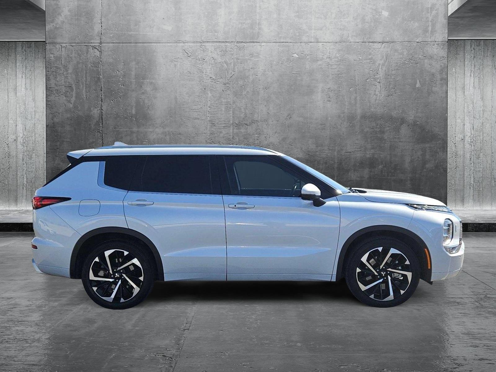 2022 Mitsubishi Outlander Vehicle Photo in GILBERT, AZ 85297-0446