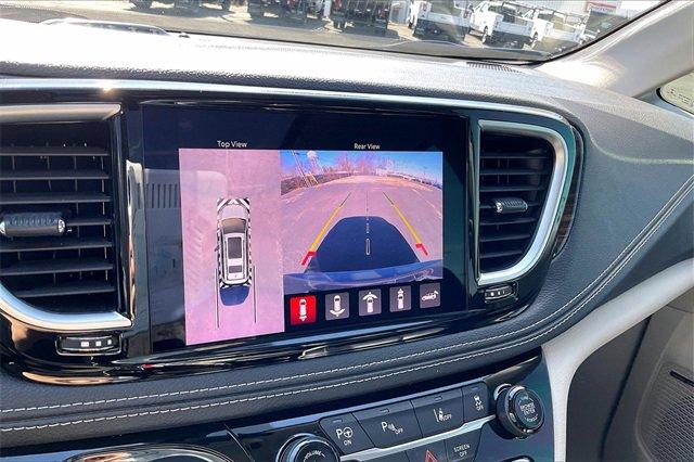 2022 Chrysler Pacifica Vehicle Photo in INDEPENDENCE, MO 64055-1314