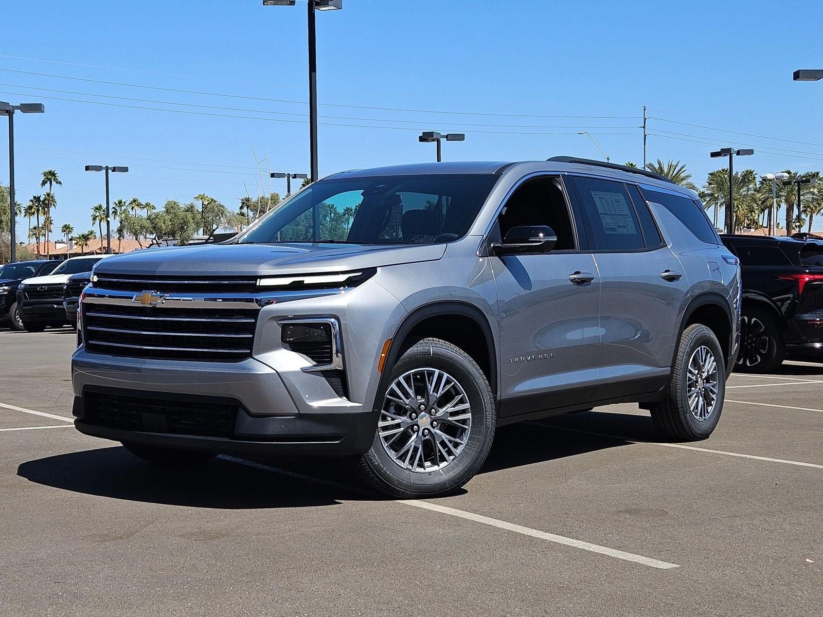 2025 Chevrolet Traverse Vehicle Photo in PEORIA, AZ 85382-3715