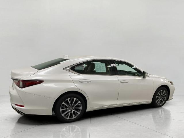2022 Lexus ES 350 Vehicle Photo in Appleton, WI 54913