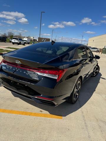 2021 Hyundai ELANTRA Vehicle Photo in Peoria, IL 61615