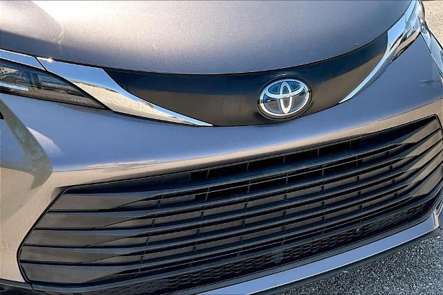 2021 Toyota Sienna Vehicle Photo in Tulsa, OK 74145