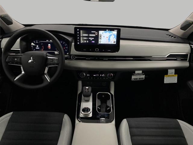 2025 Mitsubishi Outlander Vehicle Photo in Appleton, WI 54913