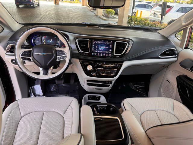 2020 Chrysler Pacifica Vehicle Photo in DELRAY BEACH, FL 33483-3294