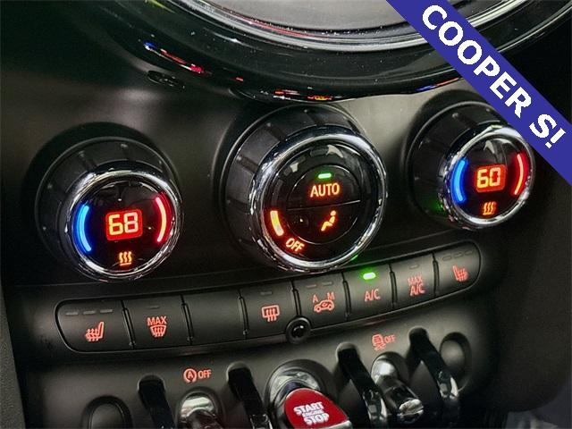 2015 MINI Cooper S Hardtop 4 Door Vehicle Photo in Puyallup, WA 98371