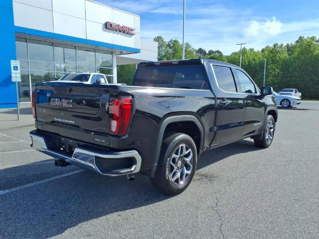 2024 GMC Sierra 1500 Vehicle Photo in EMPORIA, VA 23847-1235