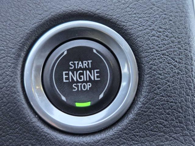 2022 Cadillac XT4 Vehicle Photo in DENTON, TX 76210-9321