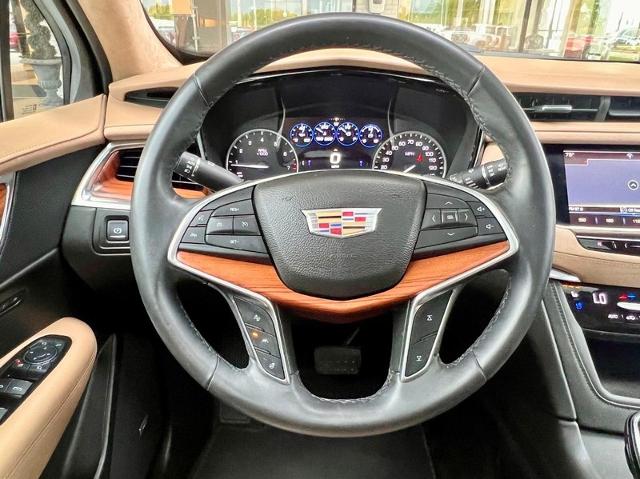 2017 Cadillac XT5 Vehicle Photo in EFFINGHAM, IL 62401-2832