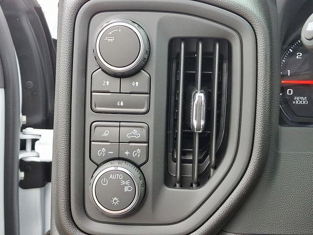 2025 Chevrolet Silverado 3500 HD Vehicle Photo in DANBURY, CT 06810-5034
