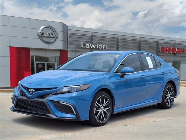 Used 2024 Toyota Camry SE with VIN 4T1G11AK8RU237709 for sale in Lawton, OK
