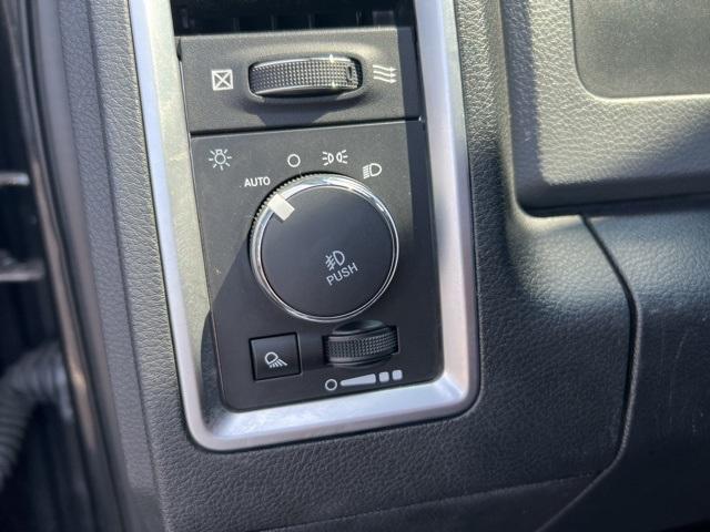 2017 Ram 1500 Vehicle Photo in GREEN BAY, WI 54304-5303