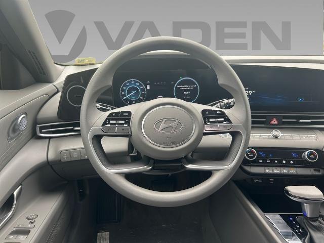 2024 Hyundai ELANTRA Hybrid Vehicle Photo in Brunswick, GA 31525