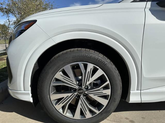 2025 Audi Q4 e-tron Vehicle Photo in HOUSTON, TX 77090