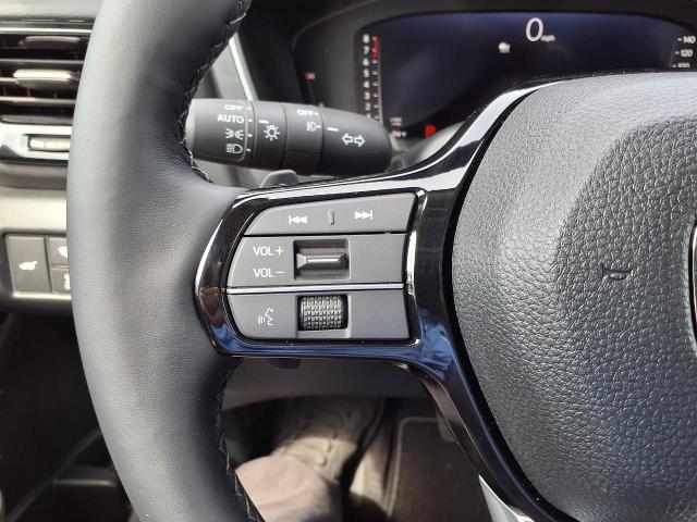 2025 Honda Pilot Vehicle Photo in Oshkosh, WI 54904