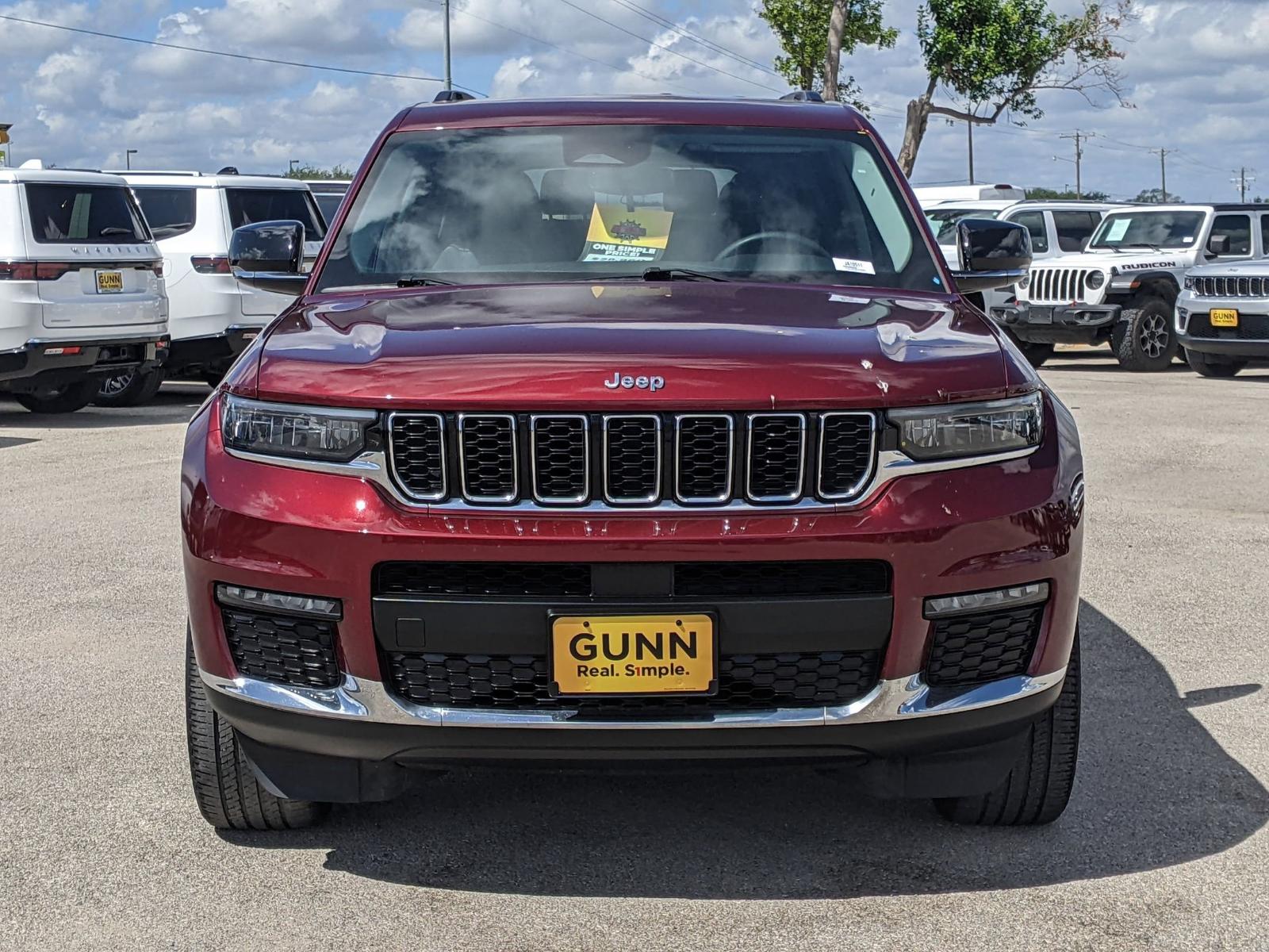 2023 Jeep Grand Cherokee L Vehicle Photo in Seguin, TX 78155
