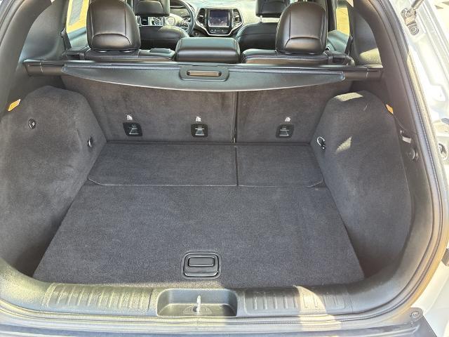 2019 Jeep Cherokee Vehicle Photo in Peoria, IL 61615