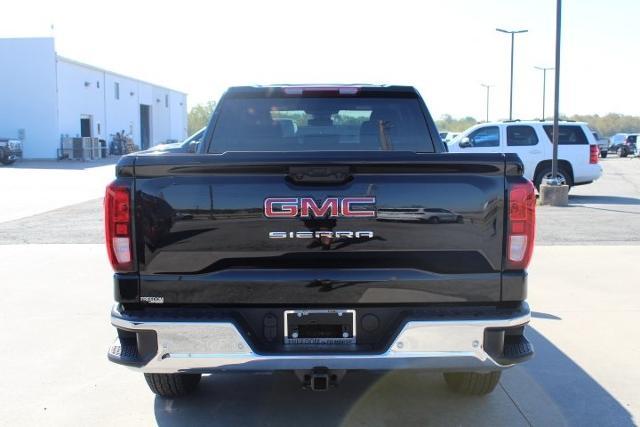 2024 GMC Sierra 1500 Vehicle Photo in Greenville, TX 75402